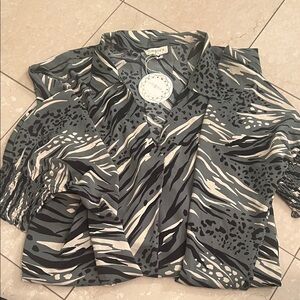 Umgee Monochrome Animal Print Top